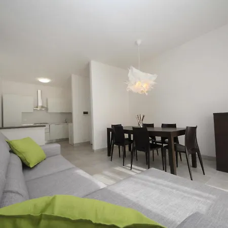 Apartment Casa Sandra-1 By Interhome
